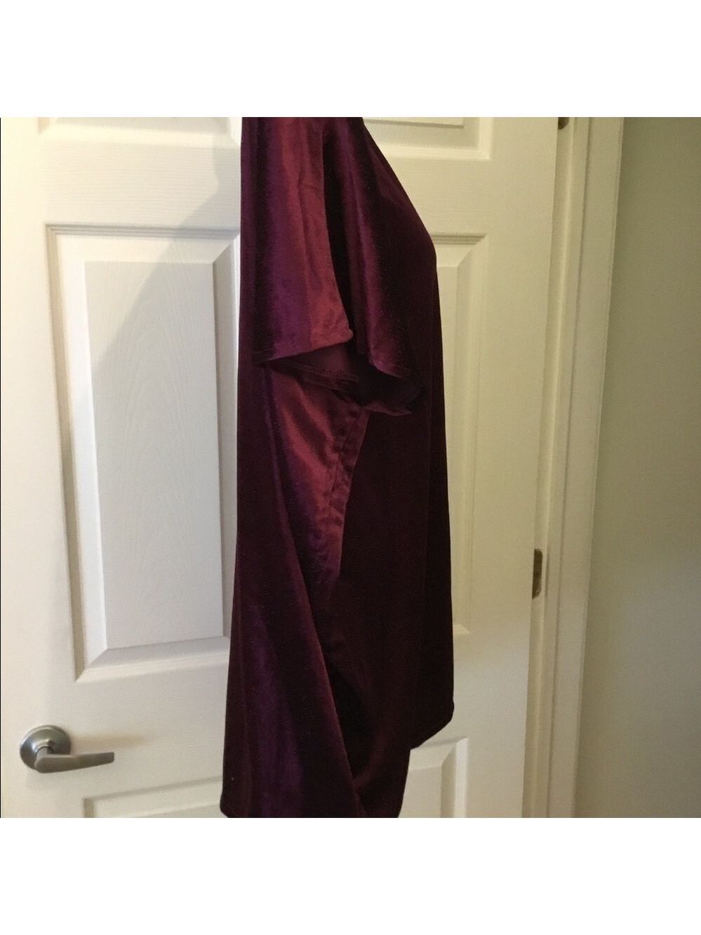 STEVE Madden topper OSFM burgundy w/sparkle - Picture 3 of 5